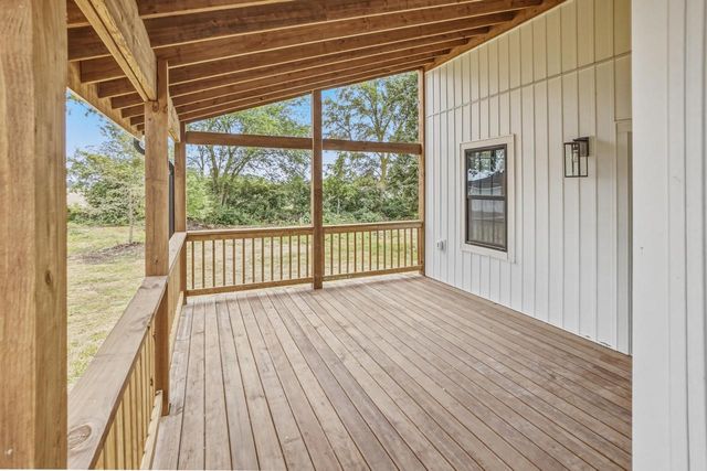 W541 Madison AVENUE, Ixonia, WI 53036