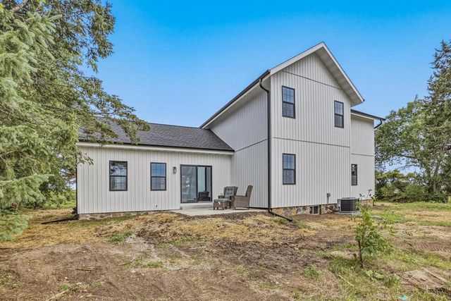 W541 Madison AVENUE, Ixonia, WI 53036
