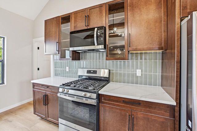 W541 Madison AVENUE, Ixonia, WI 53036