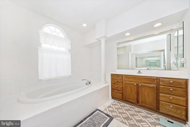 18307 MISTY ACRES DR, Hagerstown, MD 21740