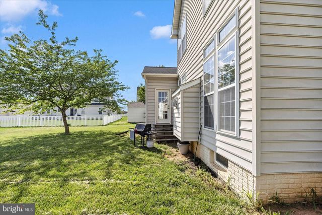 18307 MISTY ACRES DR, Hagerstown, MD 21740