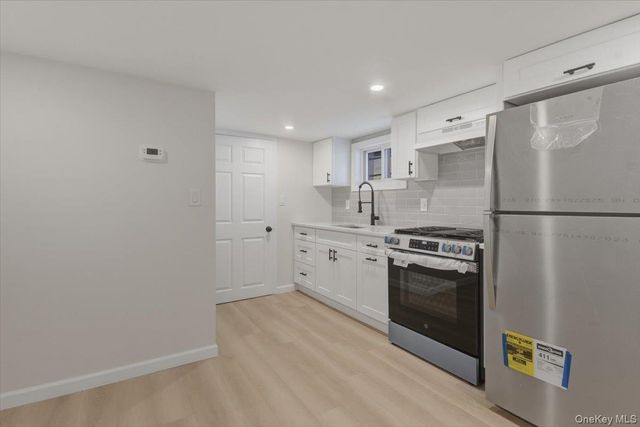 424 Thieriot Avenue, Bronx, NY 10473