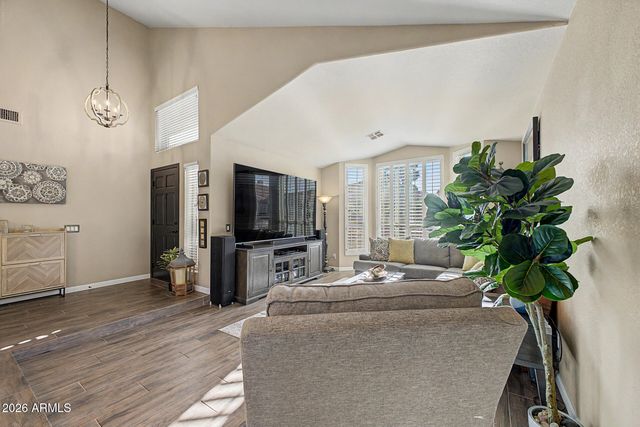 685 N CHOLLA Street, Chandler, AZ 85224