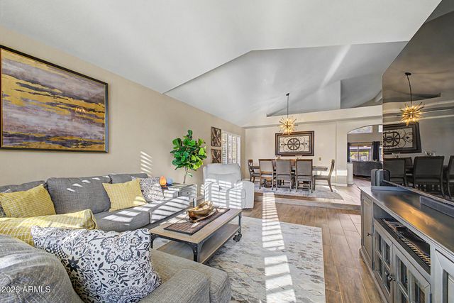 685 N CHOLLA Street, Chandler, AZ 85224