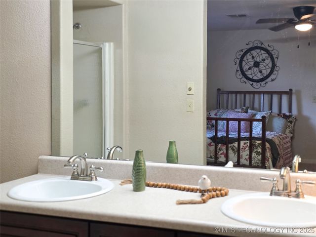 1791 W Mcgill Circle, Eufaula, OK 74432