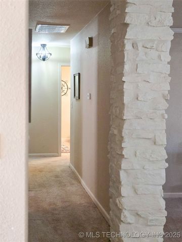 1791 W Mcgill Circle, Eufaula, OK 74432