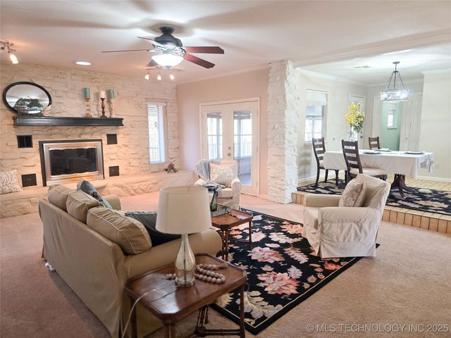 1791 W Mcgill Circle, Eufaula, OK 74432