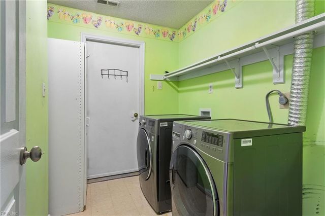 115 Blackberry BND, Yorktown, VA 23693
