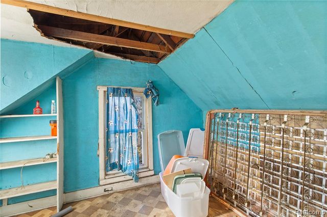 5049 Pennsylvania Street, Detroit, MI 48213