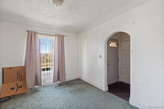 5049 Pennsylvania Street, Detroit, MI 48213