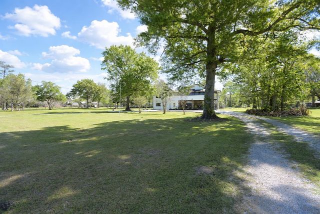 1031 Bayou Blue Bypass Rd, Thibodaux, LA 70301