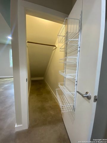 330 Clay St Unit 28, San Antonio, TX 78204