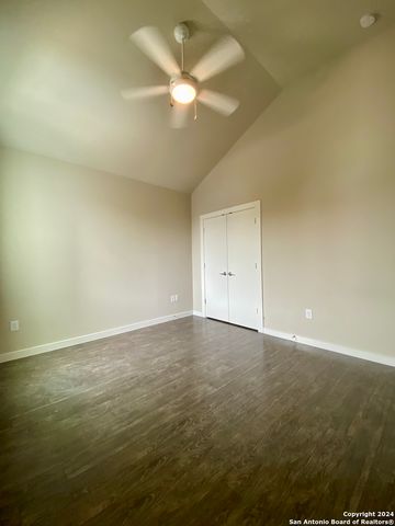 330 Clay St Unit 28, San Antonio, TX 78204
