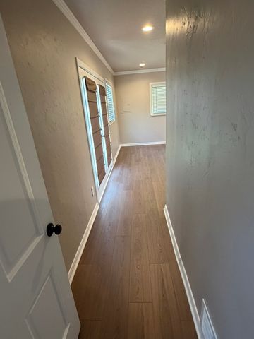 4332 Calmont Avenue, Fort Worth, TX 76107