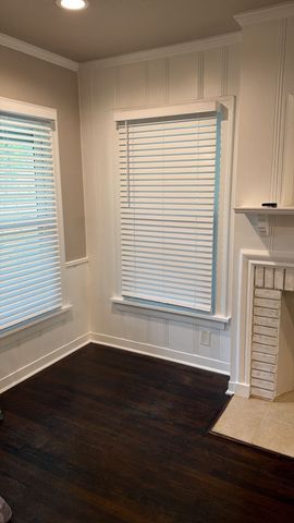 4332 Calmont Avenue, Fort Worth, TX 76107