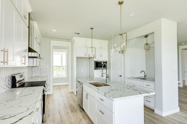 18821 Warrior Road, Galveston, TX 77554