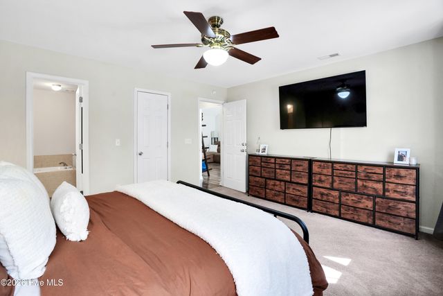 1438 Washington Acres Road, Hampstead, NC 28443