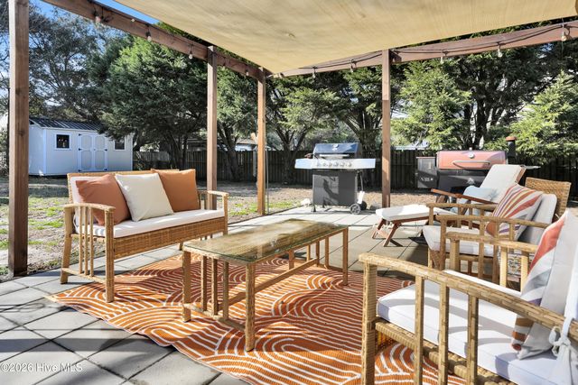 1438 Washington Acres Road, Hampstead, NC 28443