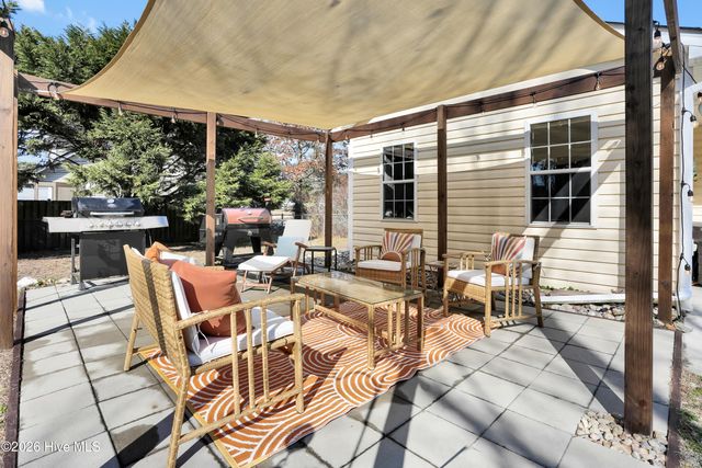 1438 Washington Acres Road, Hampstead, NC 28443