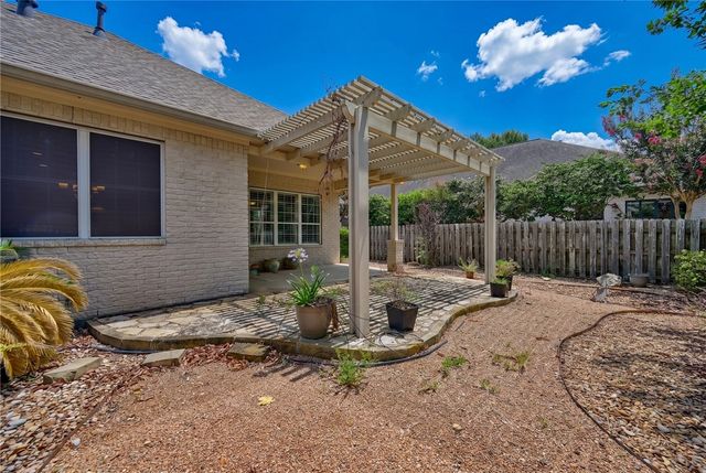 2424 Dillon Street, Brenham, TX 77833