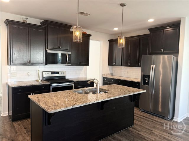 7 Mirror Lake Drive, Port Wentworth, GA 31407