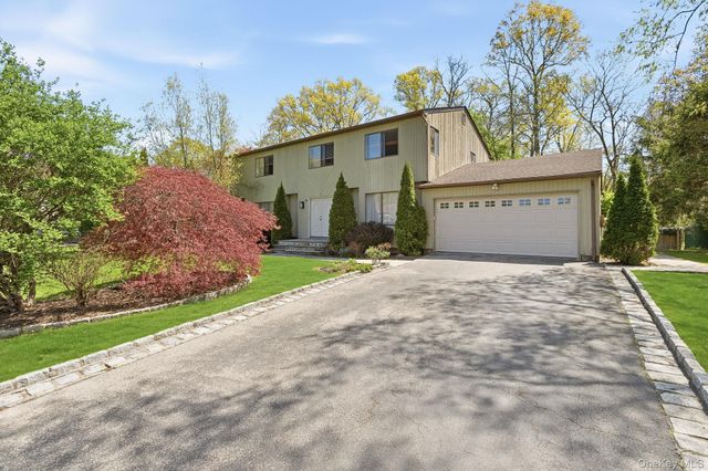 26 Devonshire Dr, White Plains, NY 10605