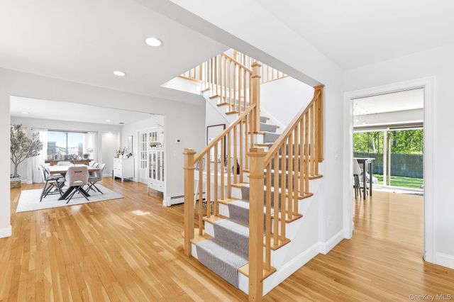 26 Devonshire Dr, White Plains, NY 10605