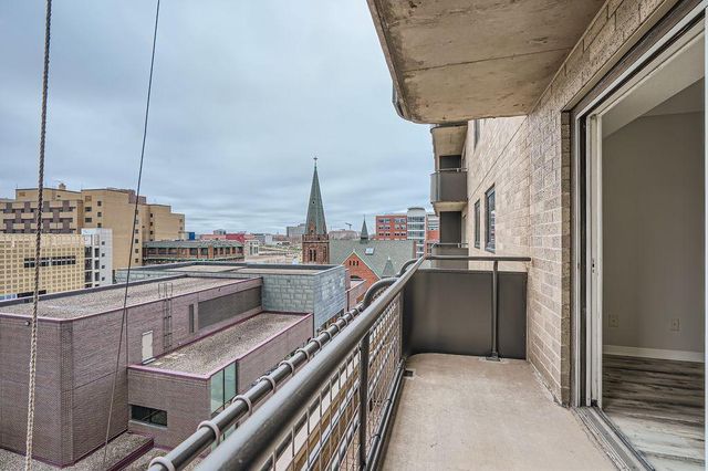 66 9th Street E 1305, Saint Paul, MN 55101