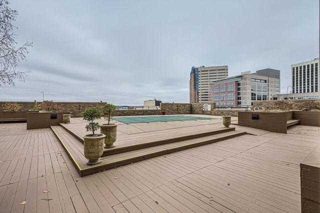 66 9th Street E 1305, Saint Paul, MN 55101