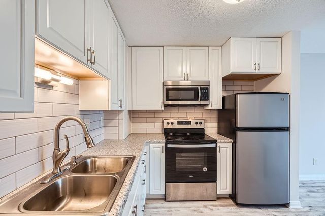 66 9th Street E 1305, Saint Paul, MN 55101