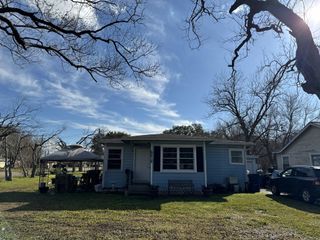 2103 3rd Avenue N, Texas City, TX 77590