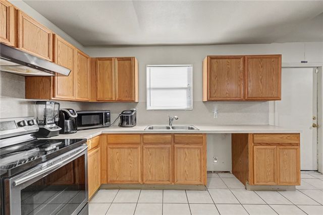 3821 Lincoln St, Corpus Christi, TX 78415