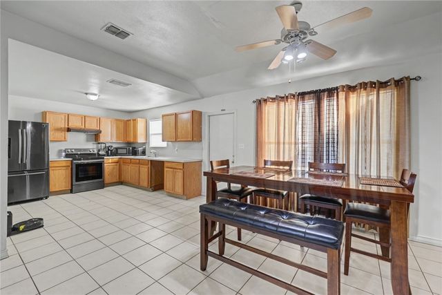 3821 Lincoln St, Corpus Christi, TX 78415