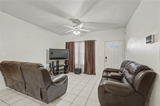 3821 Lincoln St, Corpus Christi, TX 78415