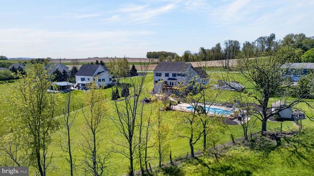1044 LONG LANE RD, Kutztown, PA 19530