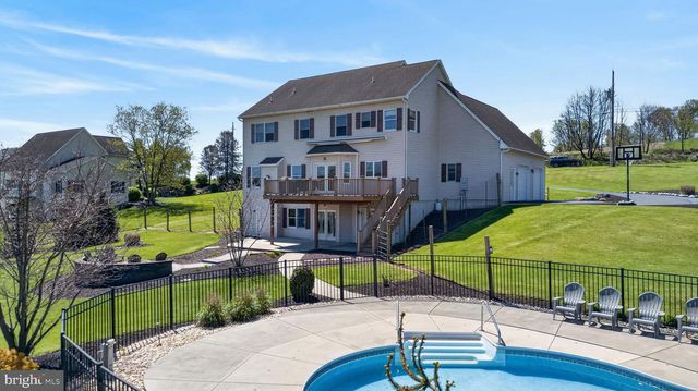 1044 LONG LANE RD, Kutztown, PA 19530