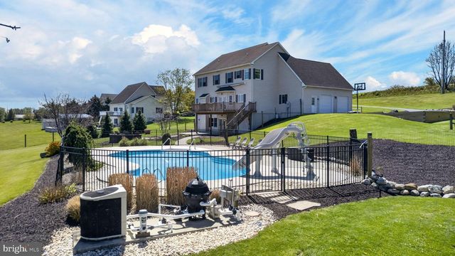1044 LONG LANE RD, Kutztown, PA 19530