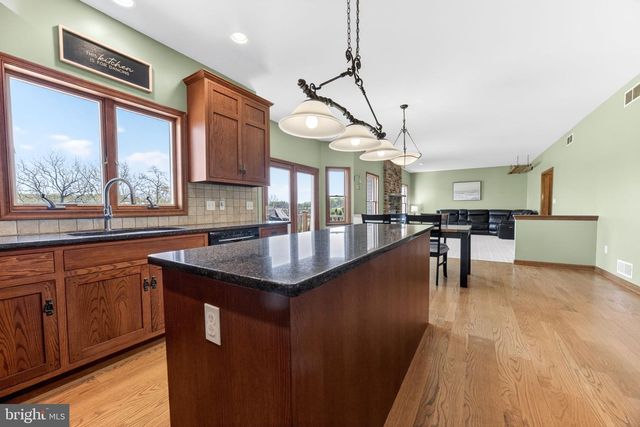 1044 LONG LANE RD, Kutztown, PA 19530