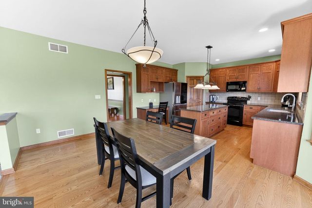 1044 LONG LANE RD, Kutztown, PA 19530