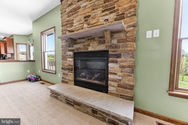 1044 LONG LANE RD, Kutztown, PA 19530