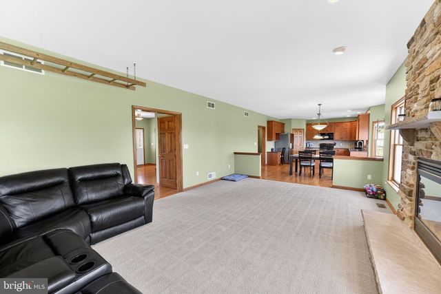 1044 LONG LANE RD, Kutztown, PA 19530