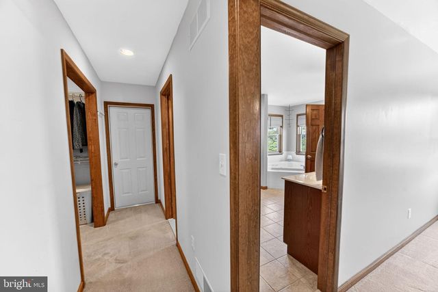 1044 LONG LANE RD, Kutztown, PA 19530