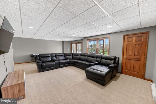 1044 LONG LANE RD, Kutztown, PA 19530