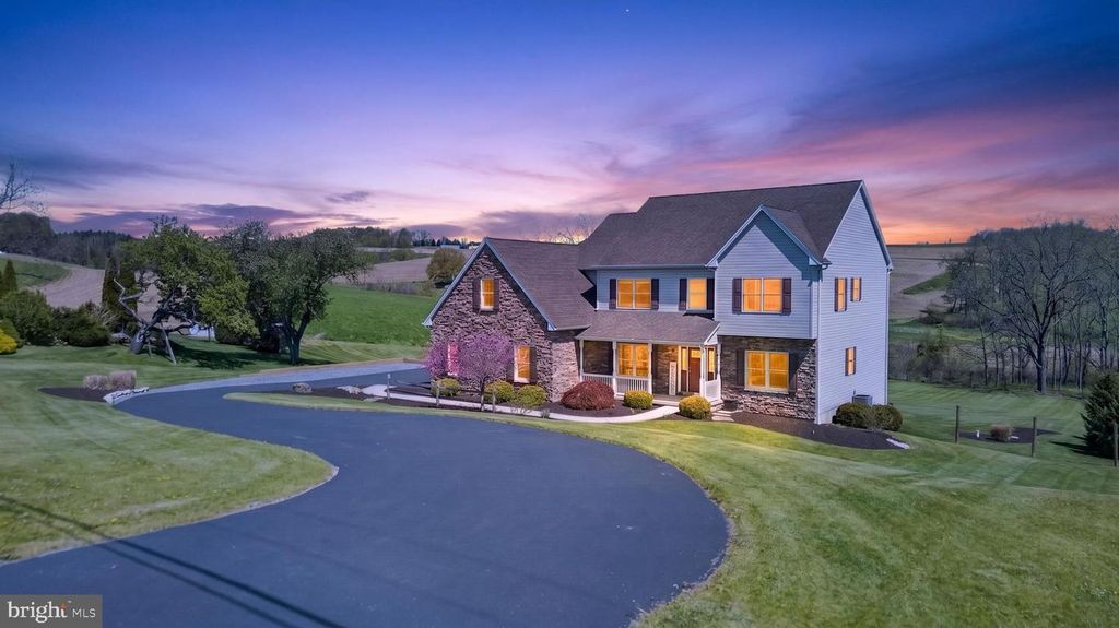 1044 LONG LANE RD, Kutztown, PA 19530