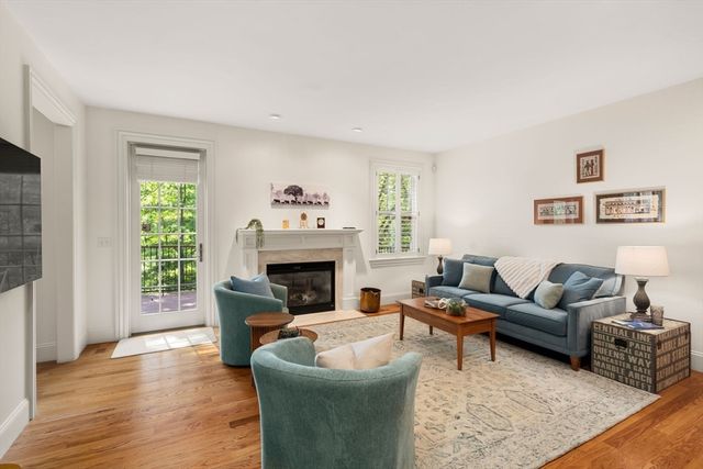 287 Langley Rd 43, Newton, MA 02459