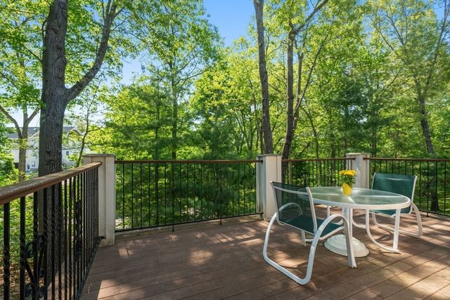 287 Langley Rd 43, Newton, MA 02459