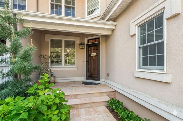 287 Langley Rd 43, Newton, MA 02459