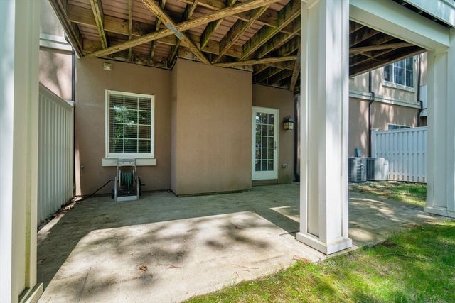 287 Langley Rd 43, Newton, MA 02459
