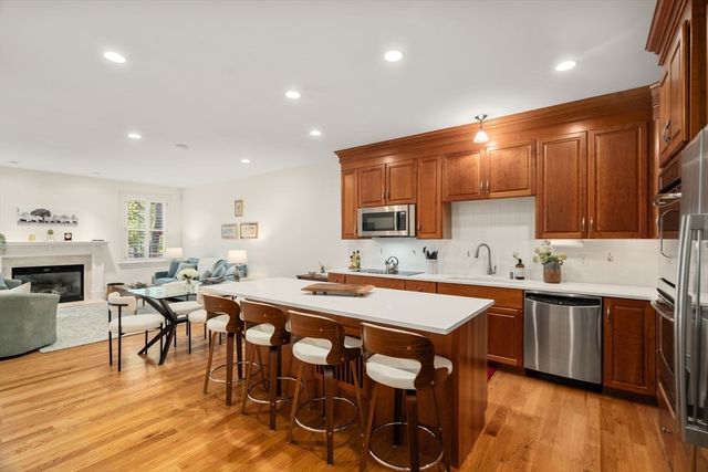 287 Langley Rd 43, Newton, MA 02459