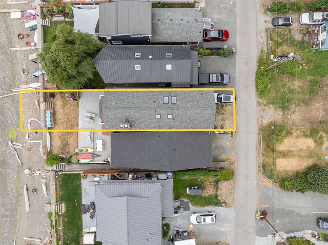868 Juniper Pointe Lane, Camano Island, WA 98282